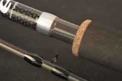 Carp Expert DISTANCE METHOD FEEDER BOT 420cm/150g/3 rész
