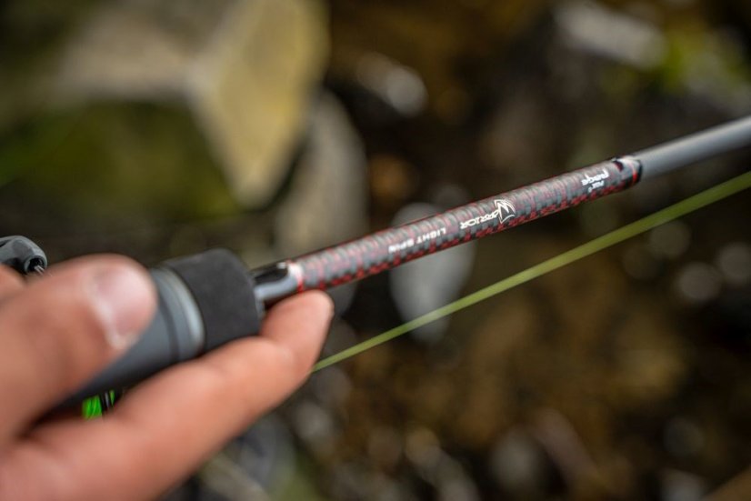 Fox Rage Prút Warrior Light Spin 210cm/5-15g/2 diel