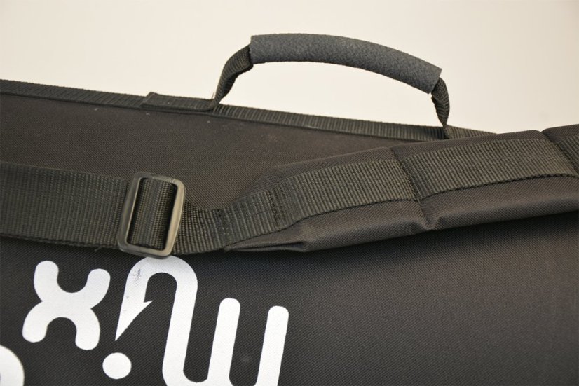 BENZAR TRIPLA MEREVFALÚ BOTZSÁK 145 cm