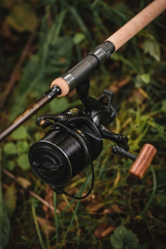 Navijak GIANTS FISHING Deluxe Reel FS 9000 + cievka 8000 ZDARMA!